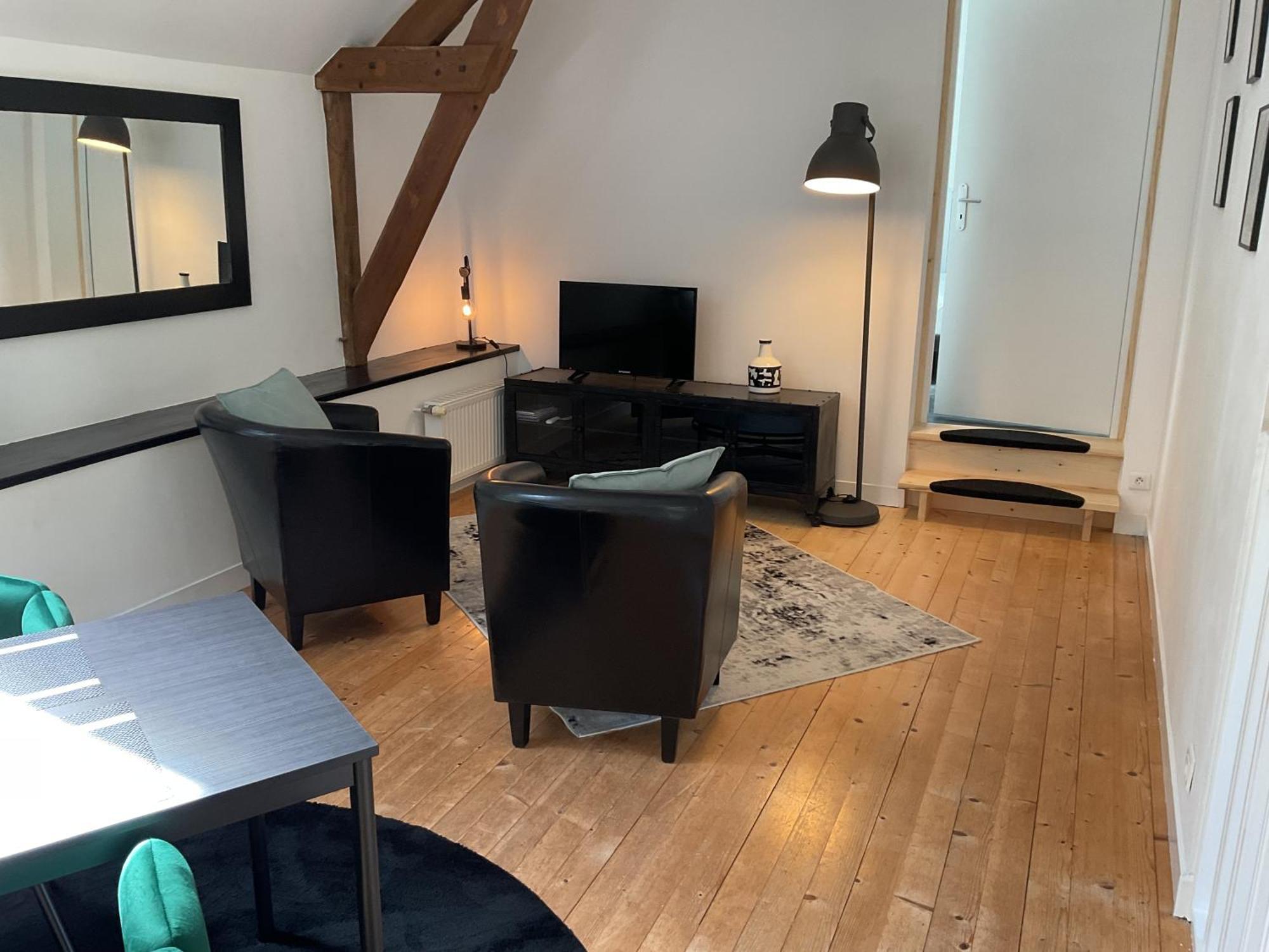 Charmant Gite Avec Exterieur Et Piscine Partagee Mespaul Extérieur photo